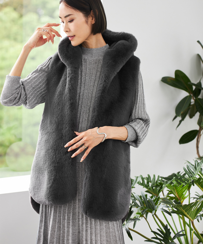 ★Leilian レリアン★秋冬 上質イタリア製生地 ウール グラデーション ワンピース 7号 グレー ブラック 美品 レリアン秋～ 高級 大人の女性に これからおすすめ品よく羽織